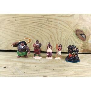 Disney Figures Lot of 5 Princess Moana Family Maui Moana Chief Tui Te Ka Lava